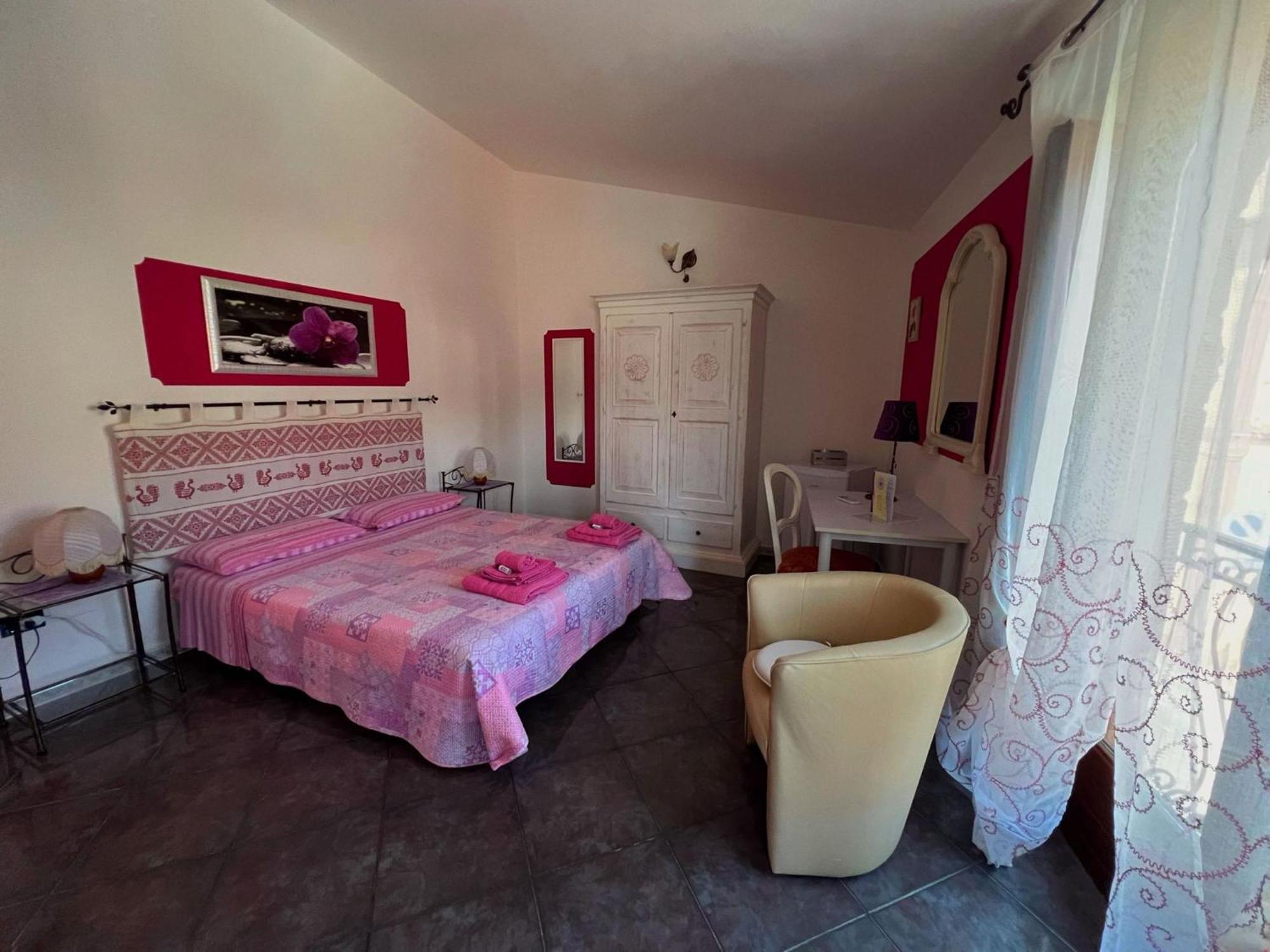 Locazioni Brevi La Rosaviola Guest Rooms เตวลาดา ภายนอก รูปภาพ