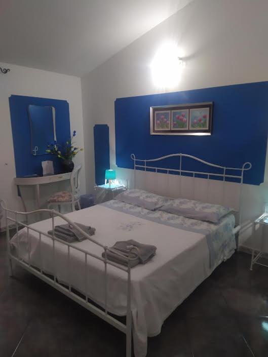 Locazioni Brevi La Rosaviola Guest Rooms เตวลาดา ภายนอก รูปภาพ